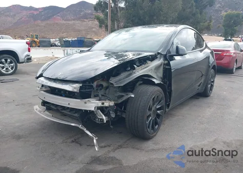 2023 Tesla Model Y from USA, damaged, VIN 7SAYGDEE9PF868233